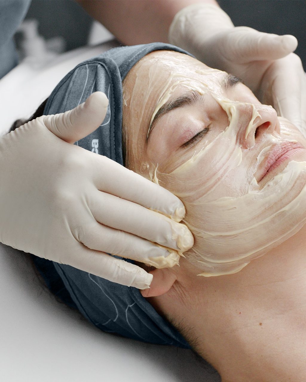 Instagram post from dermalogica.med.il. This post is in position 3.